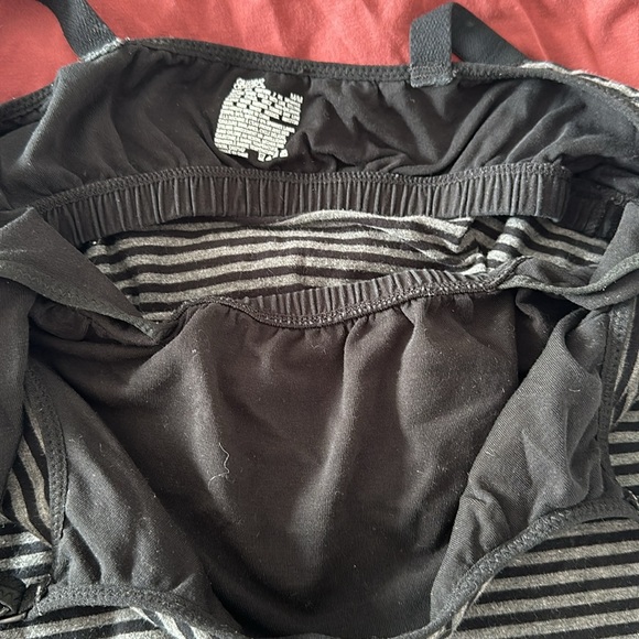 Nursing tops: gilligan and malley and pea ina pod. Medium and small - Picture 2 of 6